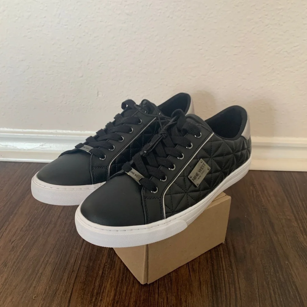 New | NINE WEST Lerosa Quilted Low Top Sneakers |Black Fashion Sneakers | 6.5 - Picture 2 of 7